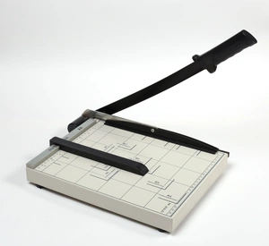  Резак Office Kit cutter A3 (кол-во разрезаемых листов 10, длина реза 450, механический прижим)